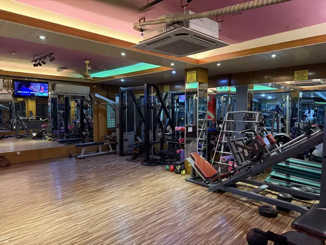 MULTIGYM luxury fitness floor, Mohammadpur, Dhaka